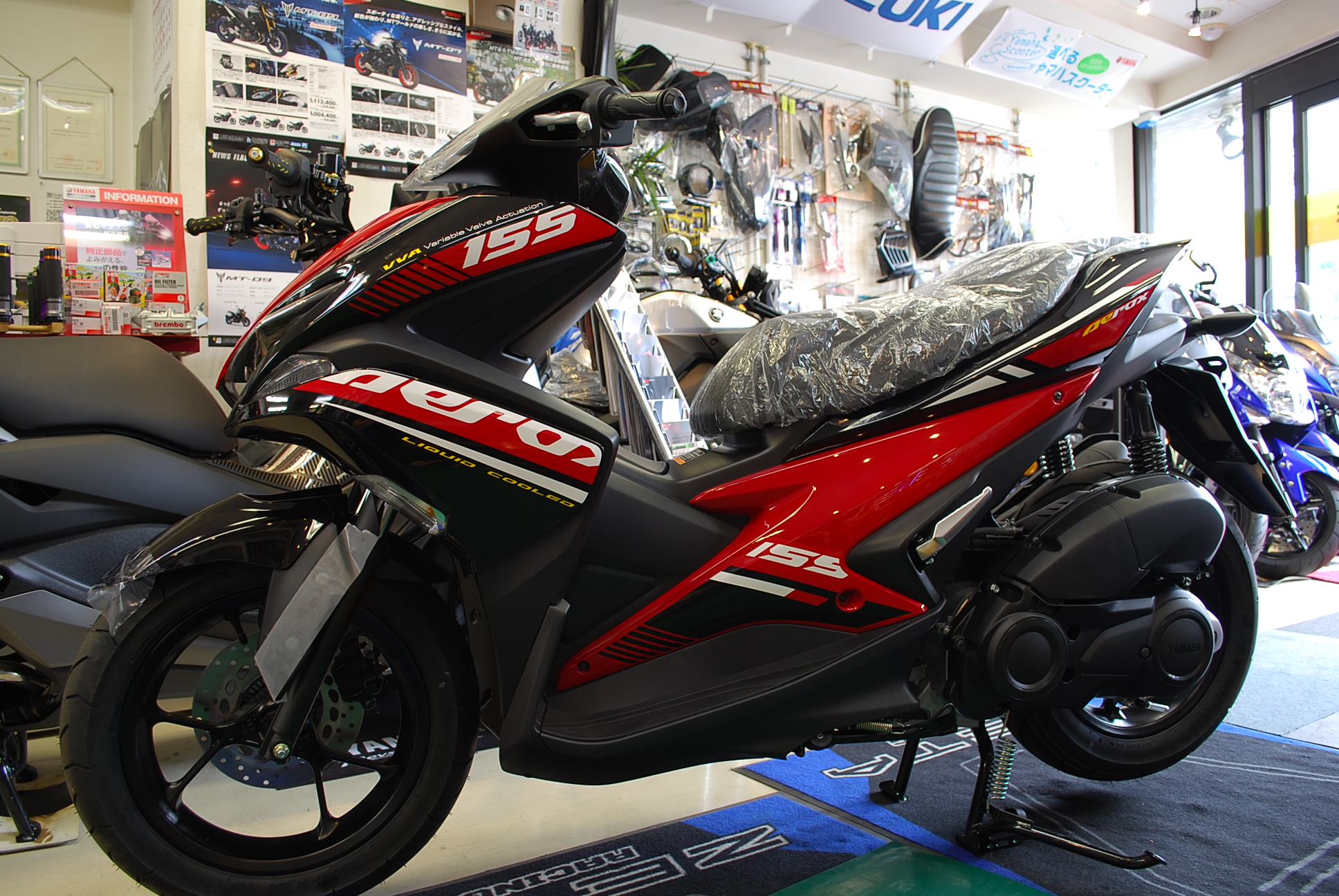 エアロックス　N-MAX　ヨシムラ 032